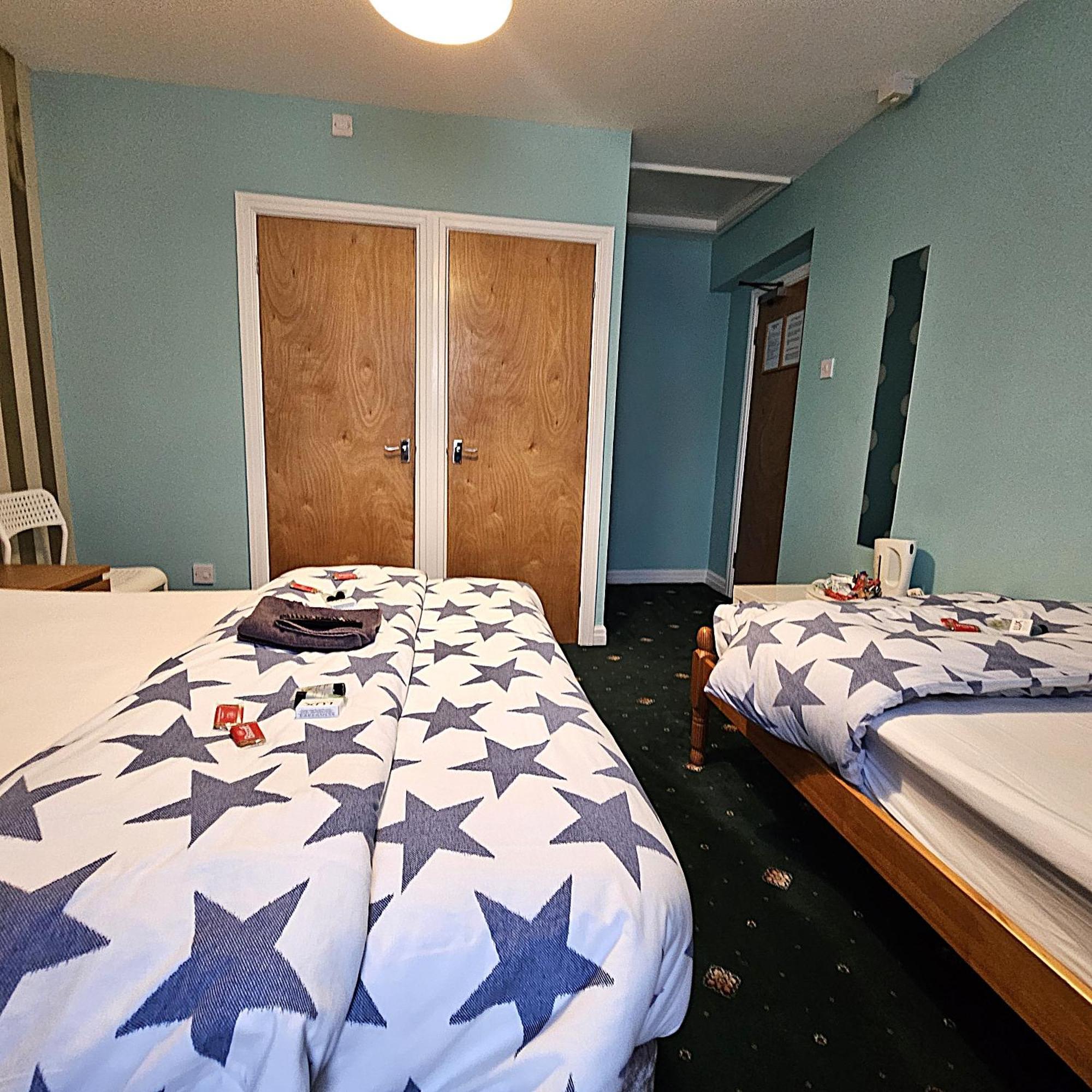 בלקפול Denville Hotel מראה חיצוני תמונה
